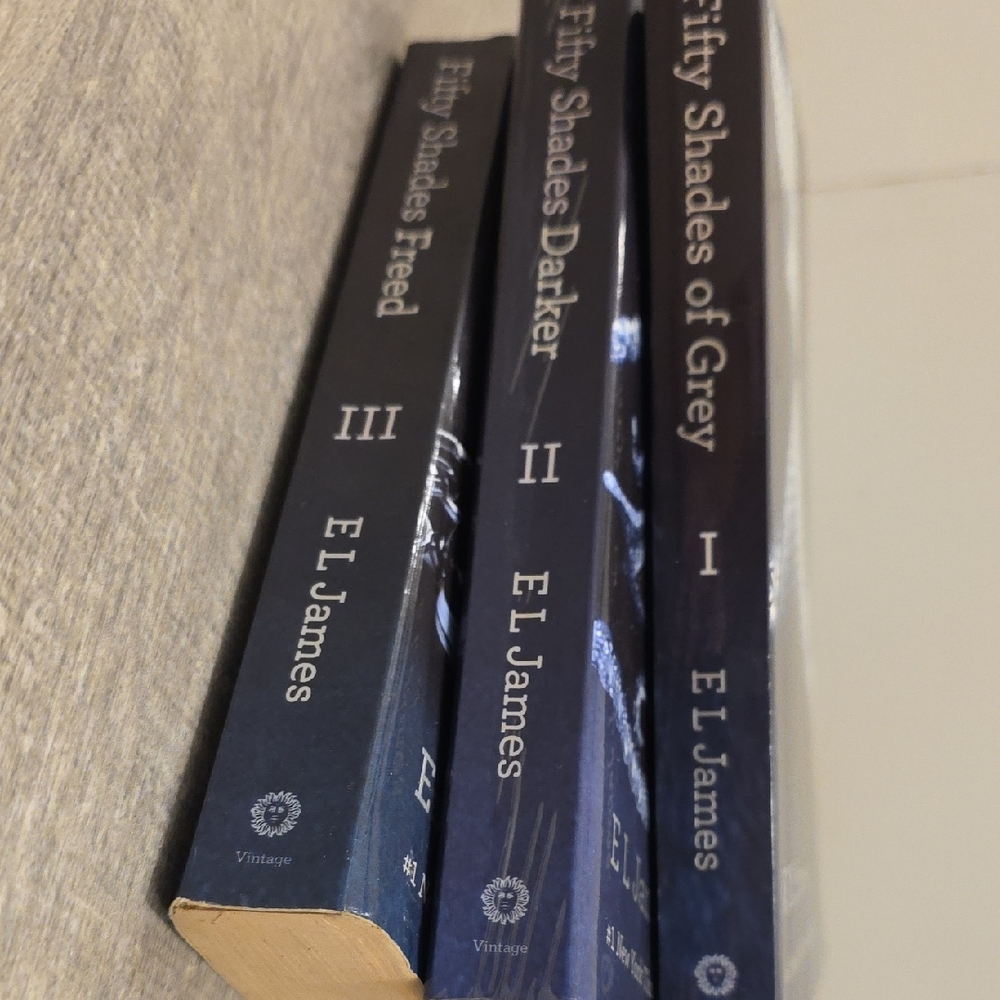 Vintage Fifty Shades Trilogy Book Set - Black and White